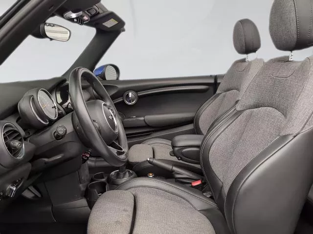 MINI Cabrio Cooper 100 kW (136 CV) de segunda mano