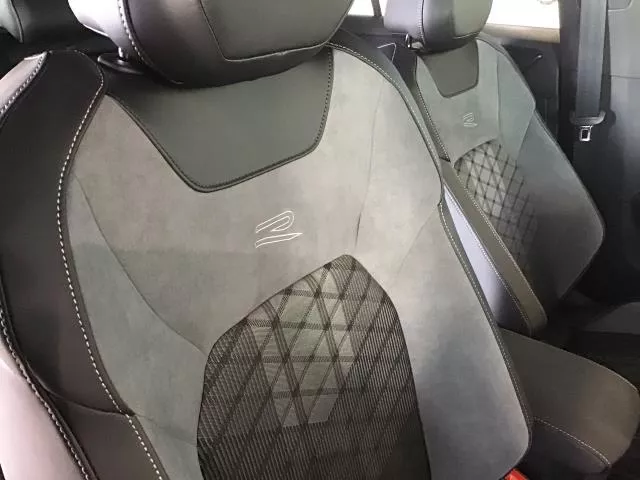 Volkswagen T-Roc R-Line 1.5 TSI 110 kW (150 CV) DSG de segunda mano