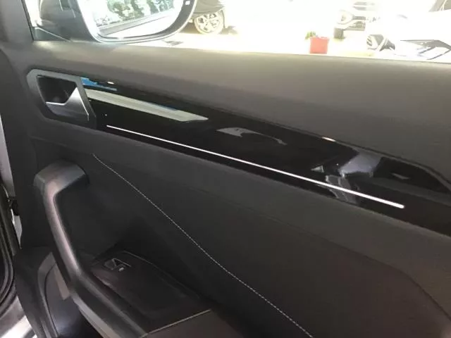 Volkswagen T-Roc R-Line 1.5 TSI 110 kW (150 CV) DSG de segunda mano