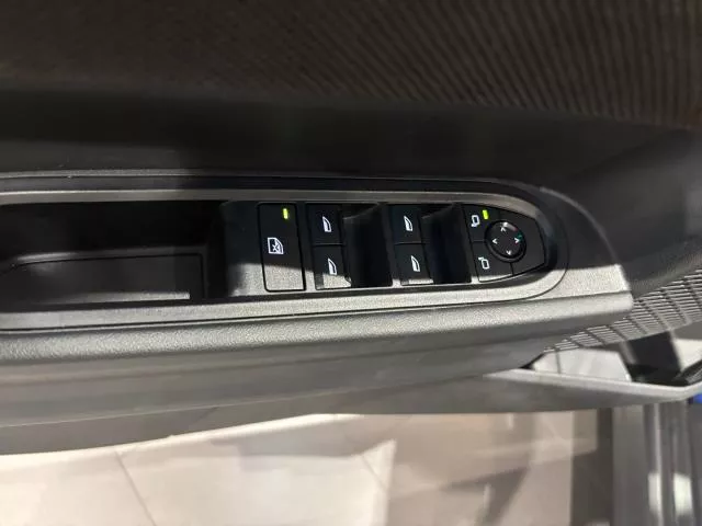 MINI 5 Puertas Cooper C 115 kW (156 CV) de segunda mano