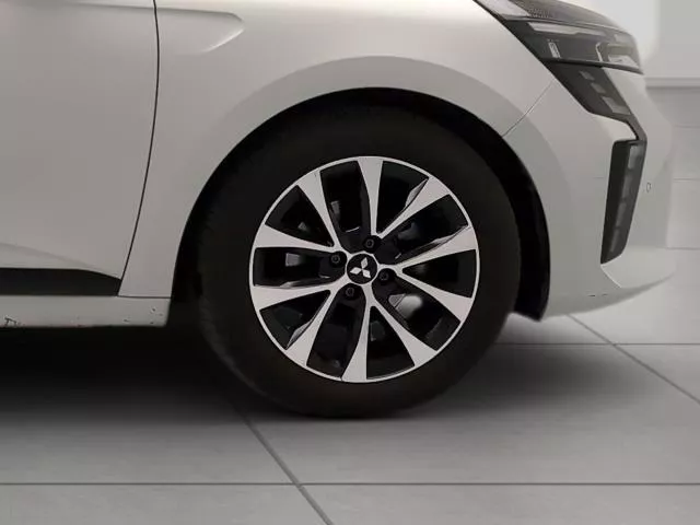 Mitsubishi Colt 100T Kaiteki 67 kW (90 CV) de segunda mano
