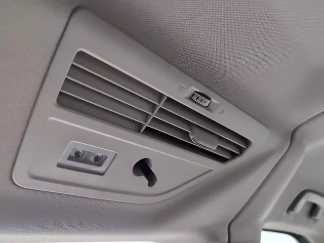 Volkswagen Multivan 2.0 TDI Batalla Corta 110 kW (150 CV) DSG de segunda mano