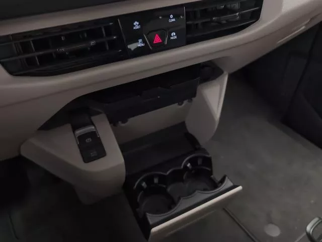 Volkswagen Multivan Batalla Corta 1.5 eHybrid 4Motion 180 kW (245 CV) DSG de segunda mano