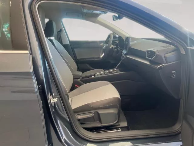 SEAT León 1.5 eTSI Style 25 Aniversario DSG 85 kW (116 CV) de segunda mano