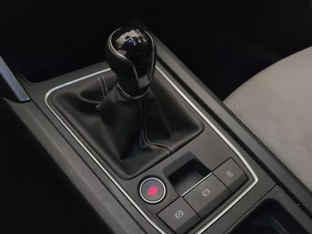 SEAT León 2.0 TDI S&S Style XL 85 kW (116 CV) de segunda mano