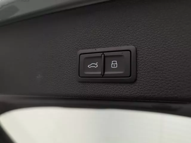 Audi Q2 Adrenalin Black Edition 30 TFSI 85 kW (116 CV) de segunda mano