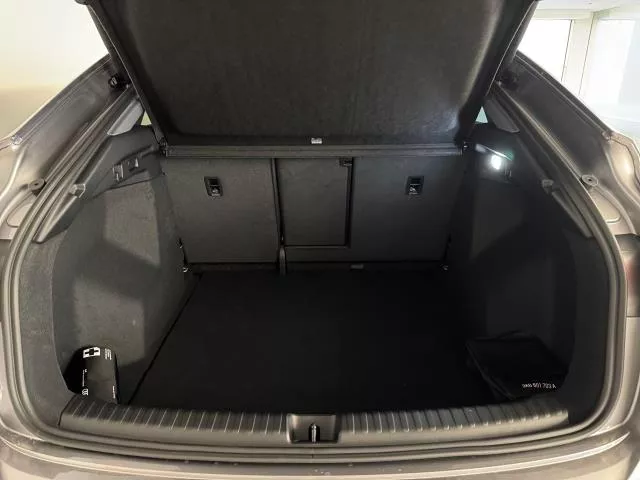 Audi Q4 Genuine edition 45 e-tron 82kWh 210 kW (286 CV) de segunda mano