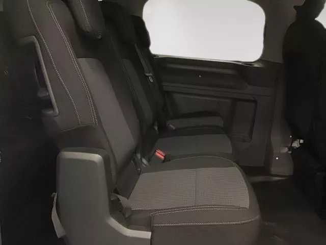 Volkswagen Caravelle Batalla Corta 2.0 TDI 110 kW (150 CV) de segunda mano