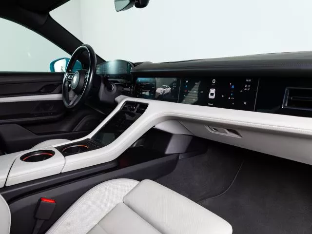 Porsche Taycan 300 kW (408 CV) de segunda mano