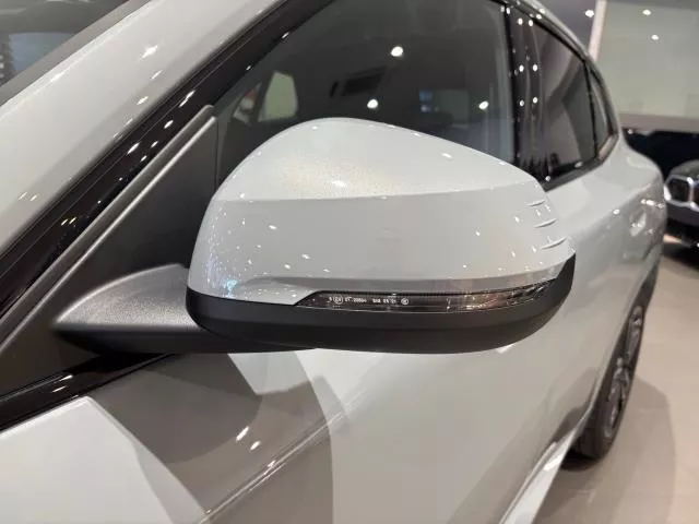 BMW iX2 eDrive20 150 kW (204 CV) de segunda mano