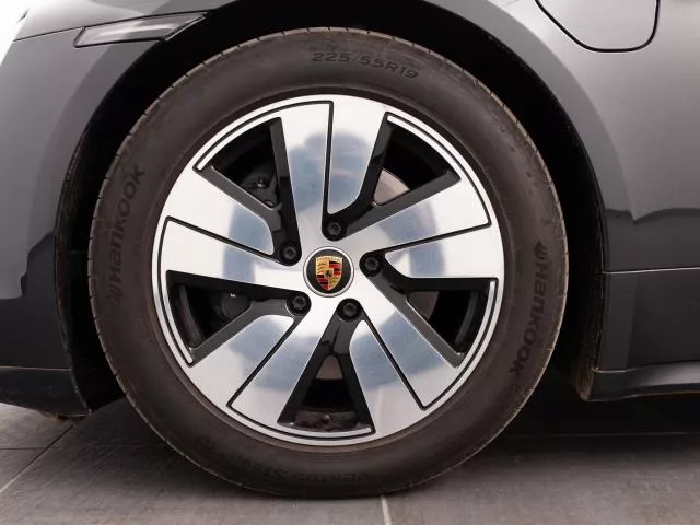 Porsche Taycan 300 kW (408 CV) de segunda mano