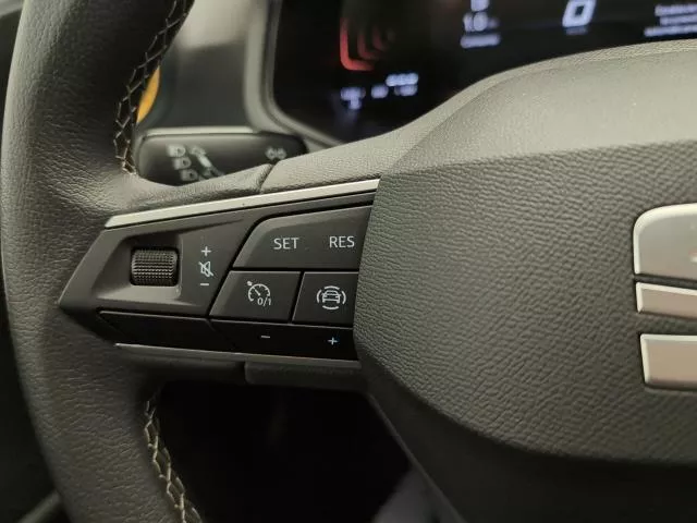 SEAT Ibiza 1.0 MPI Style Salta 59 kW (80 CV) de segunda mano