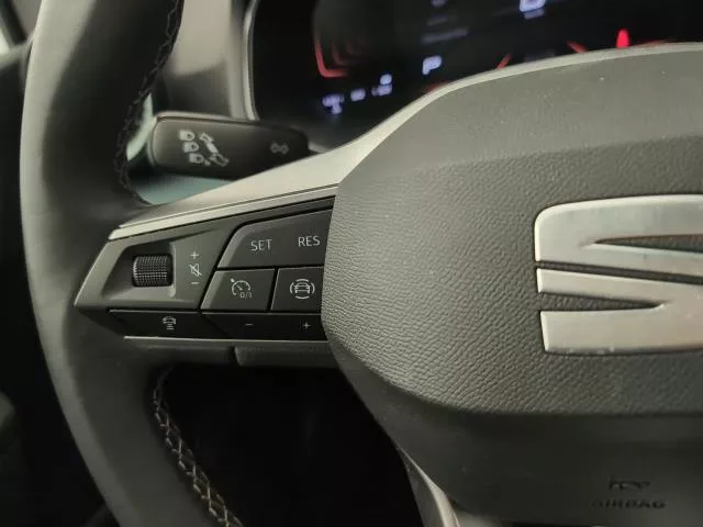 SEAT Arona 1.0 TSI Xperience Special Edition DSG 85 kW (115 CV) de segunda mano