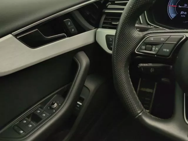 Audi A4 S line 35 TDI 120 kW (163 CV) S tronic de segunda mano