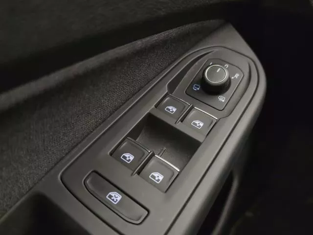 Volkswagen Golf Life 2.0 TDI 85 kW (115 CV) de segunda mano