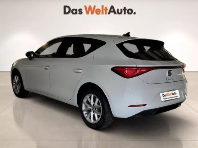 SEAT León 1.5 TSI S&S Style 25 Aniversario 85 kW (116 CV) de segunda mano