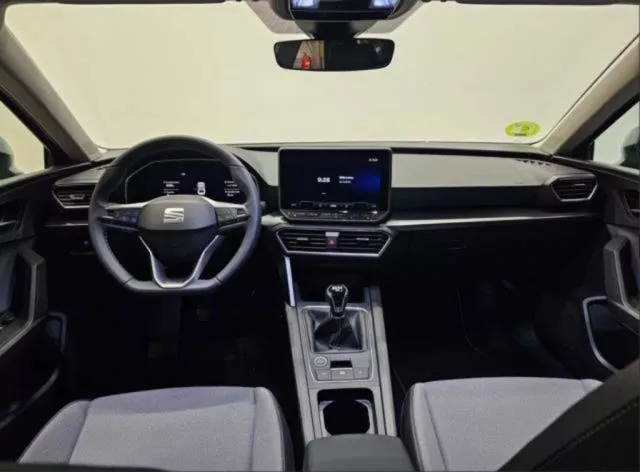 SEAT León 1.5 TSI S&S Style 25 Aniversario 85 kW (116 CV) de segunda mano