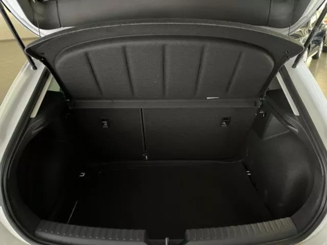 SEAT León 1.5 TSI S&S Style 25 Aniversario 85 kW (116 CV) de segunda mano