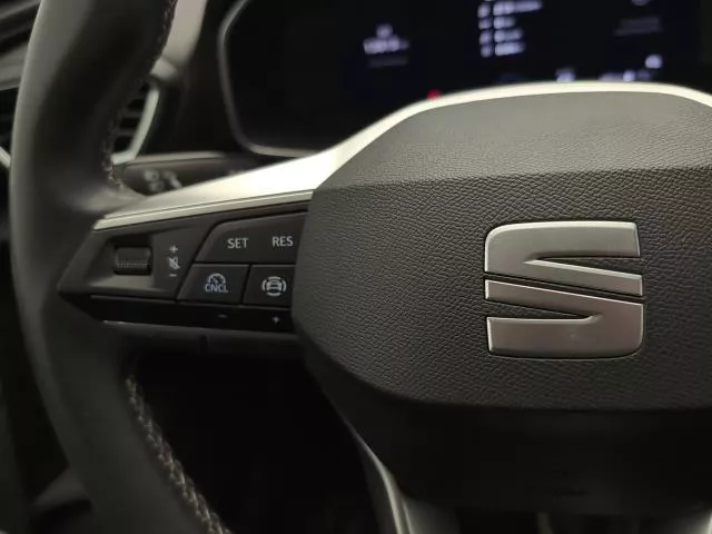 SEAT León 1.5 TSI S&S Style 25 Aniversario 85 kW (116 CV) de segunda mano