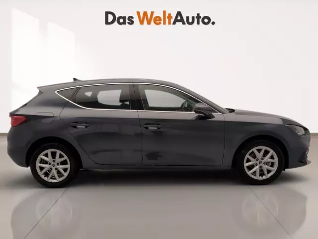 SEAT León 1.5 TSI S&S Style 25 Aniversario 85 kW (116 CV) de segunda mano