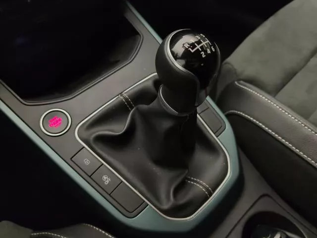 SEAT Arona 1.0 TSI Xperience Special Edition 85 kW (115 CV) de segunda mano