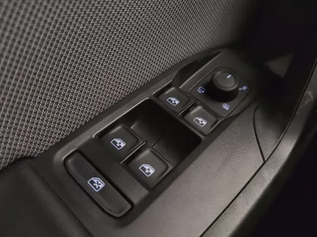 SEAT León 1.5 eTSI Style 25 Aniversario DSG 85 kW (116 CV) de segunda mano