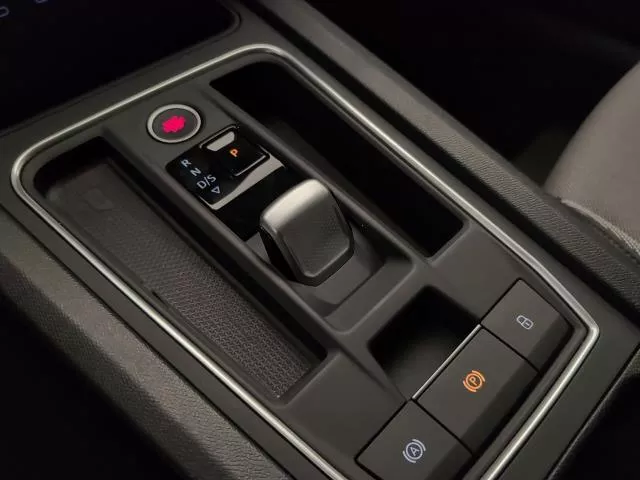 SEAT León 1.5 eTSI Style 25 Aniversario DSG 85 kW (116 CV) de segunda mano