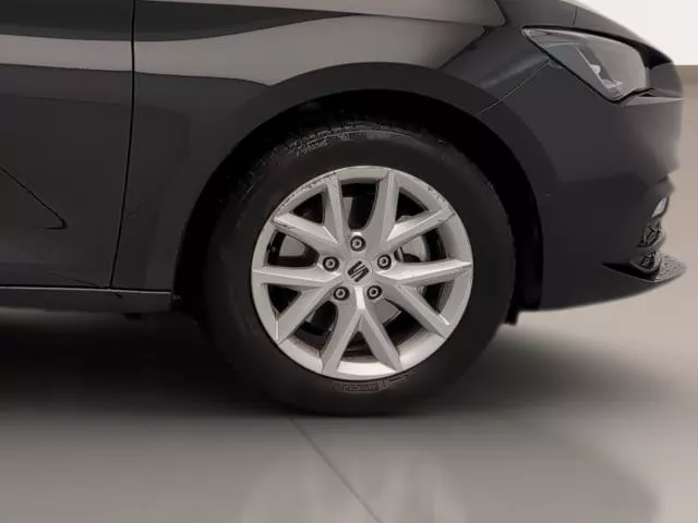 SEAT León 1.5 eTSI Style 25 Aniversario DSG 85 kW (116 CV) de segunda mano