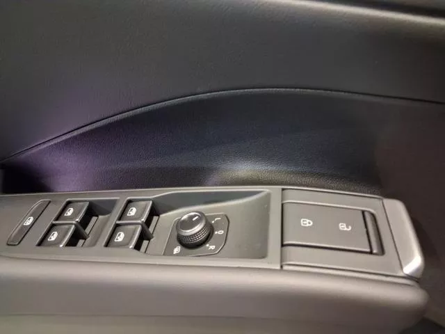 Volkswagen T-Roc R-Line 1.5 eTSI 110 kW (150 CV) DSG de segunda mano