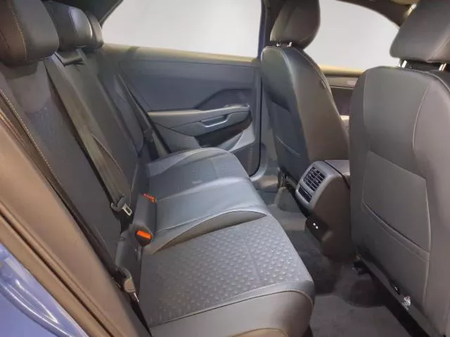 Volkswagen T-Roc R-Line 1.5 eTSI 110 kW (150 CV) DSG de segunda mano