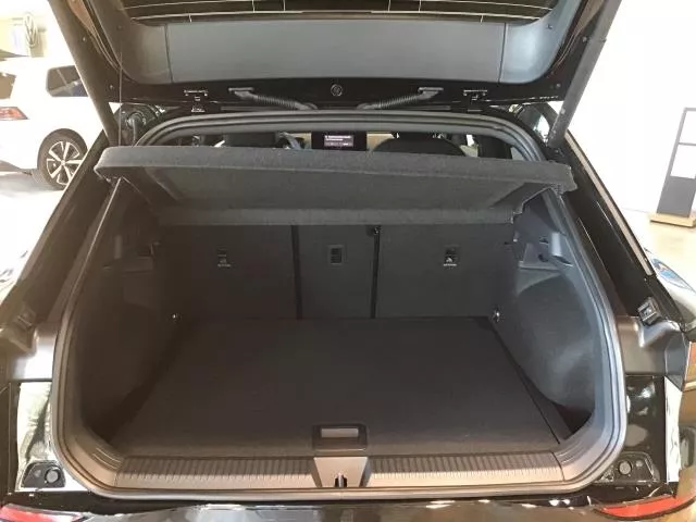 Volkswagen T-Roc R-Line 1.5 eTSI 110 kW (150 CV) DSG de segunda mano