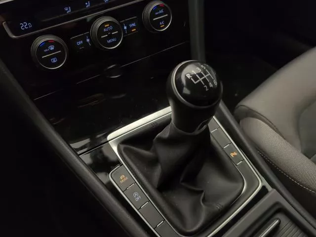 Volkswagen Golf Sport 1.5 TSI Evo 110 kW (150 CV) de segunda mano