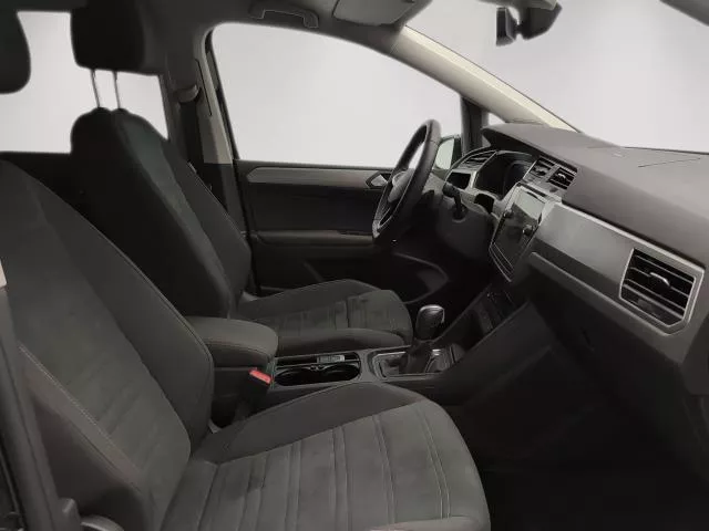 Volkswagen Touran «Más» 1.5 TSI 110 kW (150 CV) DSG de segunda mano