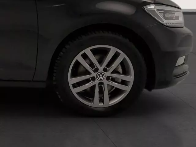 Volkswagen Touran «Más» 1.5 TSI 110 kW (150 CV) DSG de segunda mano