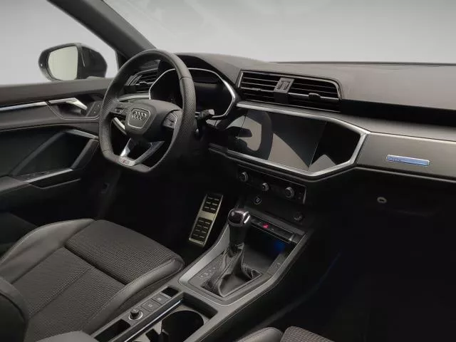 Audi Q3 Black line 35 TDI 110 kW (150 CV) S tronic de segunda mano