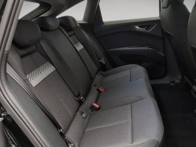 Audi Q4 Genuine edition 45 e-tron 82kWh 210 kW (286 CV) de segunda mano