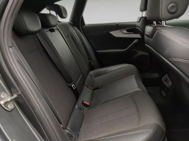 Audi A4 S line 35 TFSI 110 kW (150 CV) S tronic de segunda mano