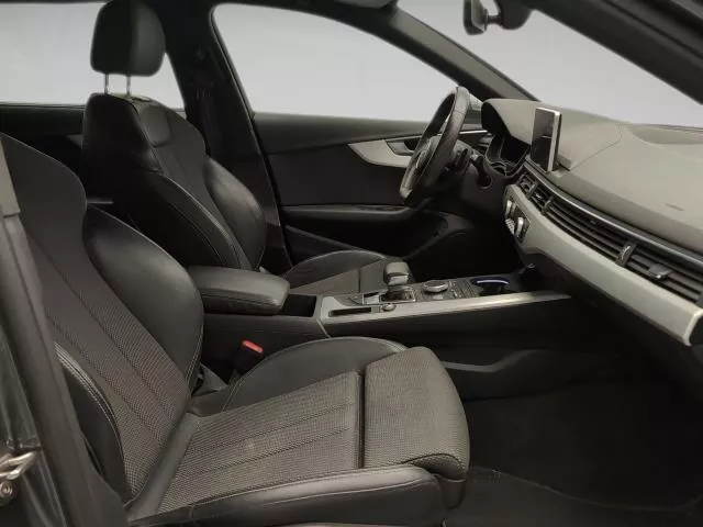 Audi A4 S line 35 TFSI 110 kW (150 CV) S tronic de segunda mano