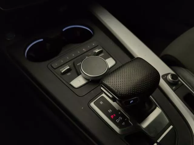 Audi A4 S line 35 TFSI 110 kW (150 CV) S tronic de segunda mano