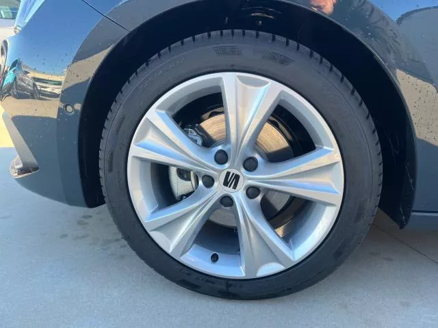 SEAT León 1.5 eTSI S&S FR Special Edition DSG 110 kW (150 CV) de segunda mano