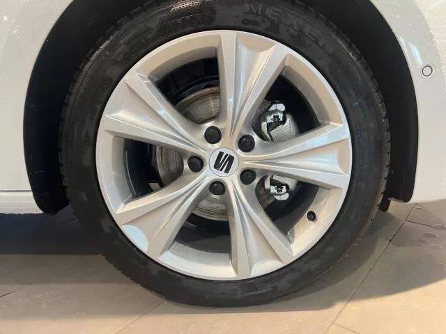 SEAT León 1.5 eTSI S&S FR Special Edition DSG 110 kW (150 CV) de segunda mano