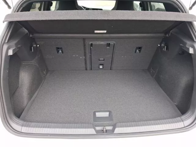 Volkswagen Golf R-Line 1.5 eTSI 110 kW (150 CV) DSG de segunda mano