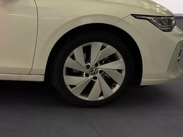 Volkswagen Golf Life 1.5 eTSI 85 kW (116 CV) DSG de segunda mano