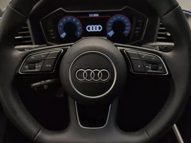 Audi A1 Adrenalin Black edition 30 TFSI 85 kW (116 CV) de segunda mano