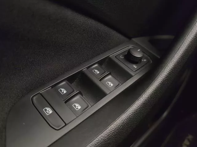 Skoda Kamiq 1.0 TSI Ambition DSG 85 kW (115 CV) de segunda mano