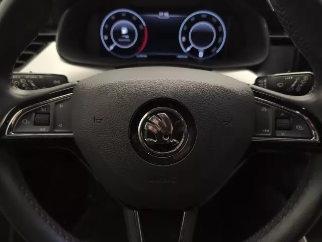 Skoda Kamiq 1.0 TSI Ambition DSG 85 kW (115 CV) de segunda mano