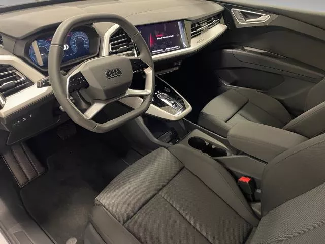 Audi Q4 Genuine edition 45 e-tron 82kWh 210 kW (286 CV) de segunda mano