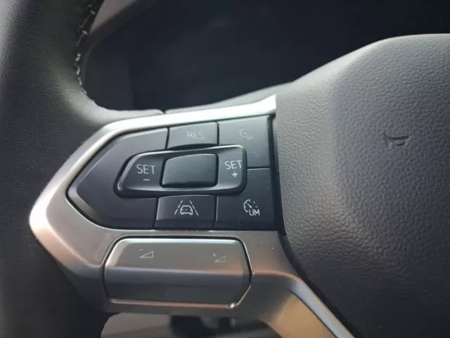 Volkswagen Caravelle Batalla Corta 2.0 TDI 81 kW (110 CV) de segunda mano