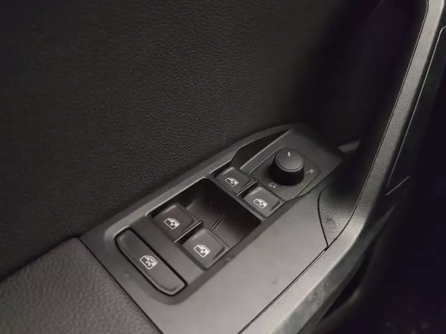 SEAT Arona 1.0 TSI Xperience Special Edition DSG 85 kW (115 CV) de segunda mano