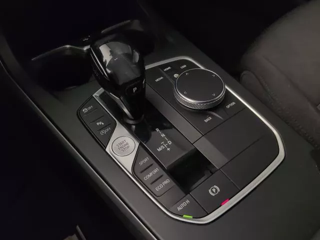 BMW Serie 1 118i 103 kW (140 CV) de segunda mano